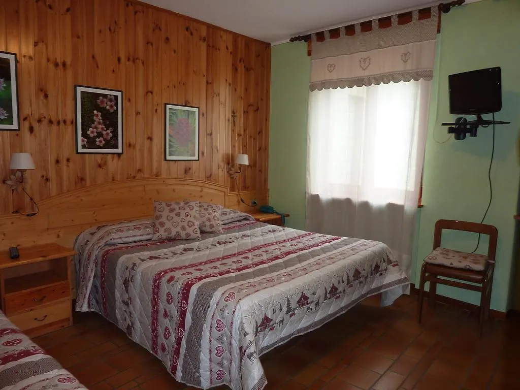 Hotel Corona Branzi Italy