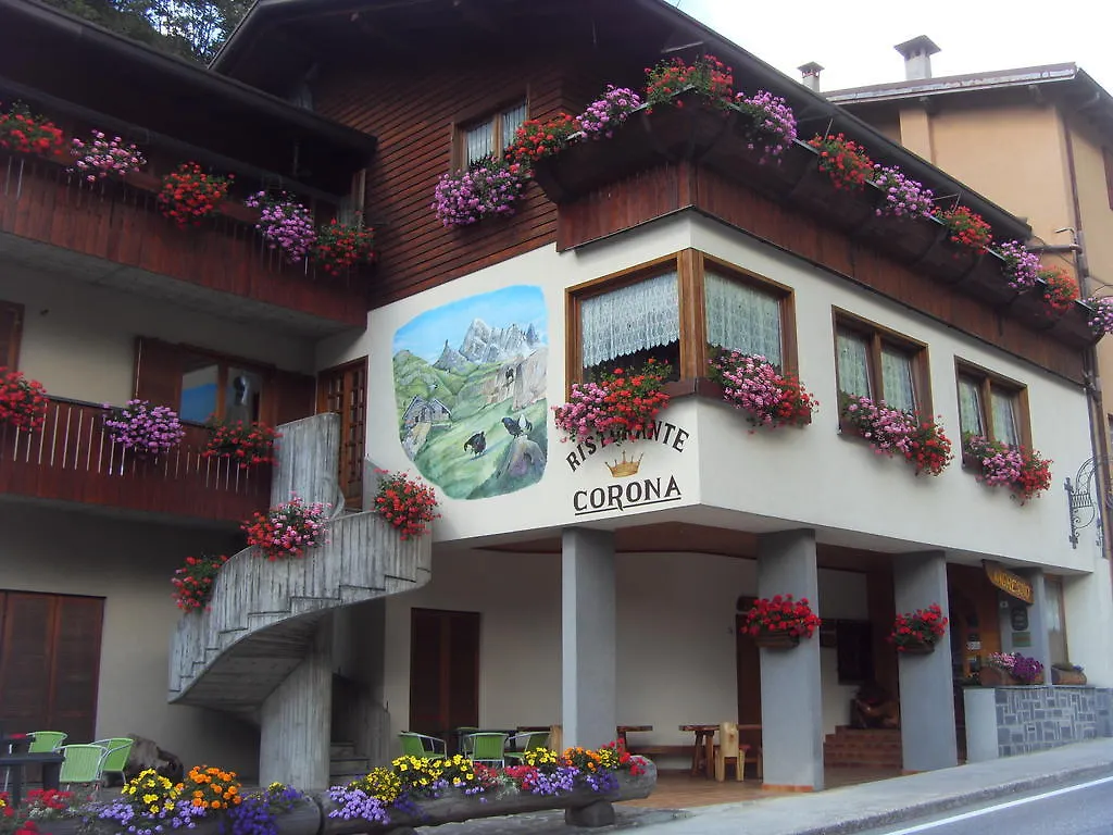 Hotel Corona Branzi 3*,