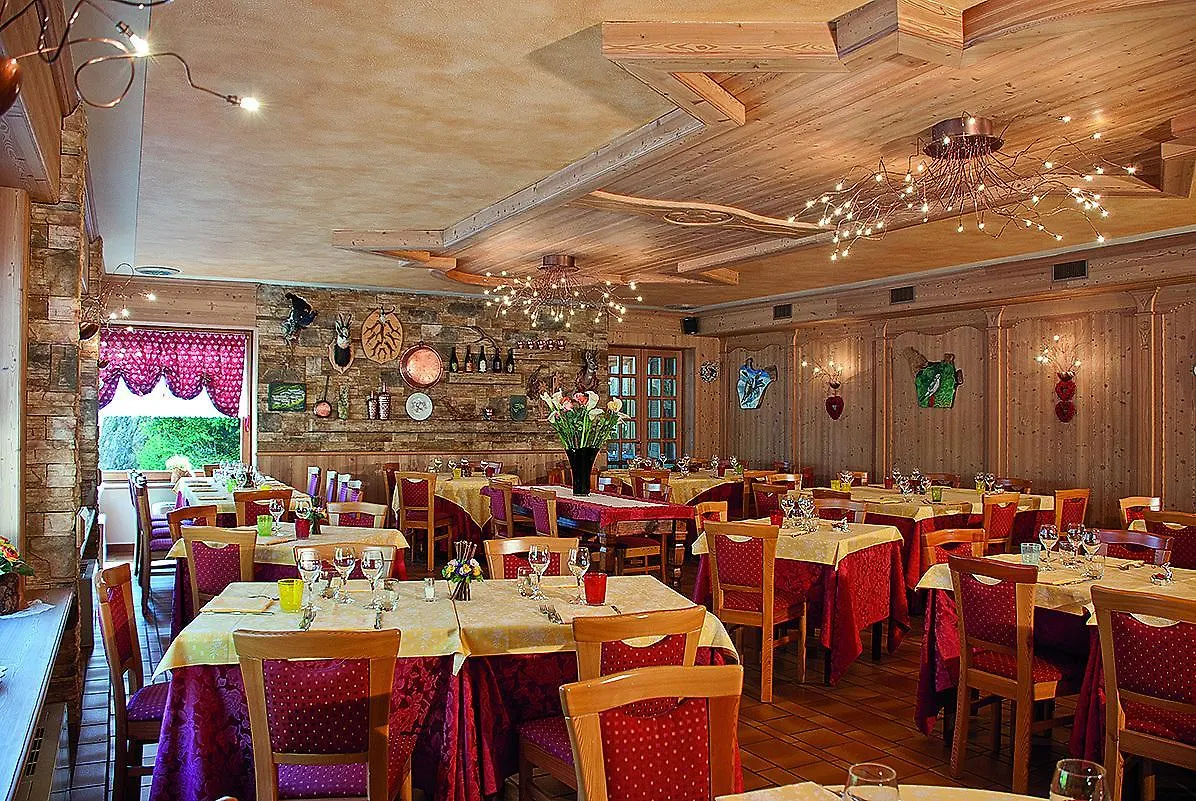Hotel Corona Branzi